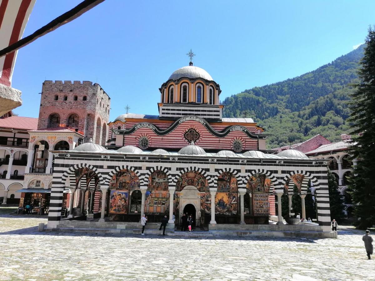 Семеен Хотел "При Мечо" Rila Monastery Exterior photo